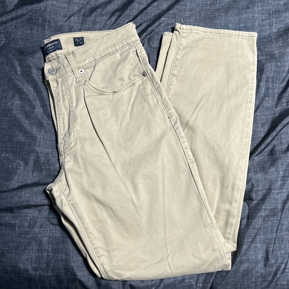 Lucky Brand Men's Khaki Chinos